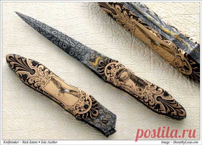 Нож складной от Rick Eaton. Дамасская сталь. Гравировка. Растительный орнамент. Лев. Орёл.