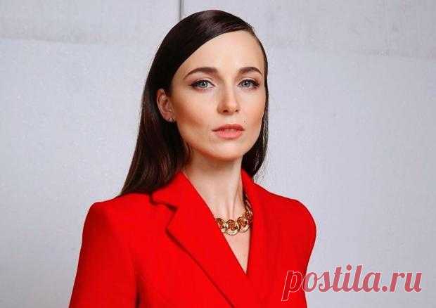 Свадебные фото Анны Снаткиной и Виктора Васильева: актриса поделилась милыми кадрами