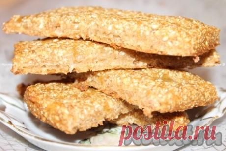 Злаковые фруктовые батончики (рецепт с фото) | RUtxt.ru
Для приготовления злаковых фруктовых батончиков нам потребуется:
яблоко среднее сладкое - 3 шт. (очищенное от кожуры и сердцевины - 200 г);
сахар - 50 г (или по вкусу);
хлопья 4 злака (у меня фирмы "Ясно солнышко") - 60 г.
......