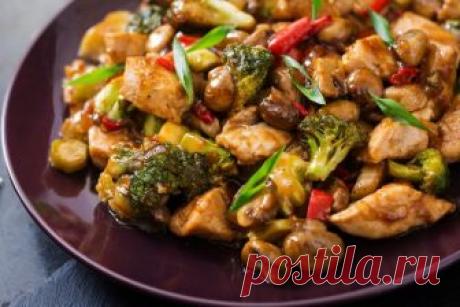Стир-фрай: когда жареное остается полезным. 
Стир-фрай — не отдельное блюдо, а принцип приготовления. Уникальным в нем является то, что ингредиенты после обжаривания не только остаются сочными, но и сохраняют большинство полезных веществ. Обжар…