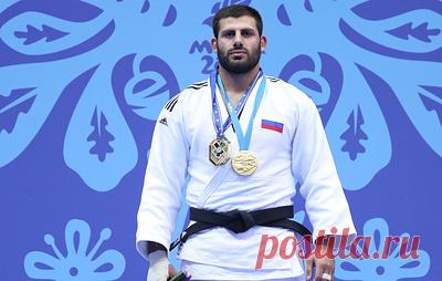 "Наша гордость, наше имя". Гимн РФ дважды прозвучал на турнире по дзюдо в ОАЭ. Российские спортсмены выиграли медальный зачет соревнований, завоевав шесть наград