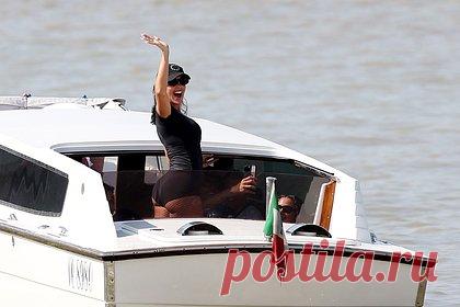 Криштиану Роналду и его возлюбленную сняли в интимный момент на отдыхе