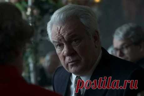 Сыгравший Ельцина актер рассказал о кастинге в сериал «Корона». Сыгравший бывшего президента России Бориса Ельцина в сериале «Корона» актер Анатолий Котенев рассказал, что после первых проб его утвердили. В разговоре с «Лентой.ру» он поделился тем, как проходил кастинг в сериал. Котенев сообщил, что после проб со ним режиссер сказал кастинг-директору, что Ельцин есть.
