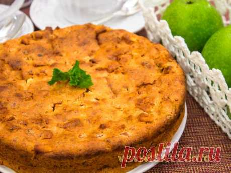 Пирог с творогом и яблоками