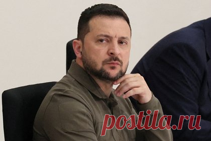 В США предрекли провал Зеленскому без подготовки к переговорам. Президент Украины Владимир Зеленский проиграет конфликт с Россией, если не изменит тактику и не начнет подготавливать почву для мирных переговоров. По словам подполковника армии США Дэниела Дэвиса, украинскому лидеру необходимо лучше управлять нестабильной ситуацией, связанной с неудачным началом контрнаступления.