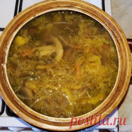 Первые блюда в горшочках: постные щи и шурпа