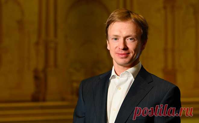 Худруком балетной труппы Мариинки стал Андриан Фадеев. Заслуженного артиста России Андриана Фадеева назначили художественным руководителем балетной труппы Мариинского театра, сообщила пресс-служба Мариинки.