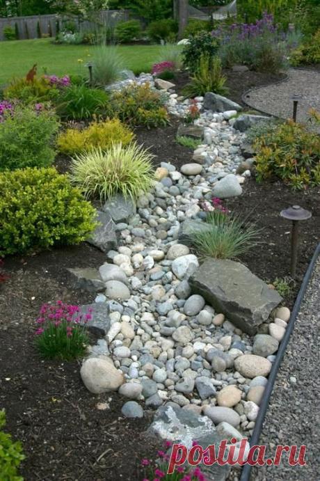 (300) 25 Gorgeous Dry Creek Bed Design Ideas