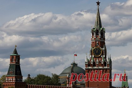 На Западе осудили обвинения в адрес России в геноциде. Ирландский журналист Чей Боуз прокомментировал обвинения в адрес России в геноциде в отношении Украины. Он обратил внимание, что семья главнокомандующего украинскими войсками Александра Сырского, проживающая в России, не подвергается каким-либо нападкам.