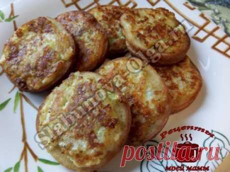 Луковые гренки с сыром и зеленью Дорогие читатели! Луковые гренки с сыром и зеленью, блюдо для любых случаем. Готовим их на завтрак, на ужин, на пикник… В любых случаях уходят на ура. Просто, быстро и вкусно!!! ИНГРЕДИЕНТЫ: 10 ломтиков хлеба, батона… 2 головки лука 100 г твердого сыра 1 яйцо зелень (укроп, петрушка…) растительное масло соль Гренки на сковороде ПРИГОТОВЛЕНИЕ: Для …