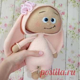 Бонни в костюме Зайки