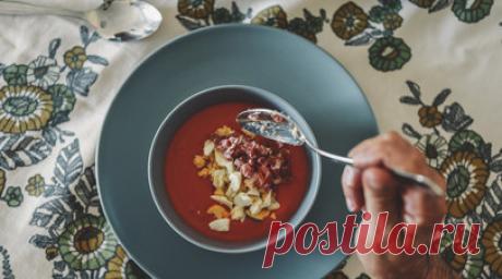 Биолог Лялина рассказала о пользе холодных супов. Исполняющий обязанности декана факультета естественных наук Государственного университета просвещения Ирина Лялина рассказала, что холодные супы полезны для здоровья. Читать далее