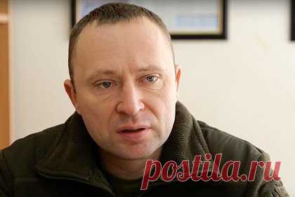 Двоих генералов ВСУ объявили в розыск после обстрелов ДНР и ЛНР. МВД России объявило в розыск двоих украинских генералов, устроивших обстрелы Донецкой и Луганской народных республик. Речь идет о генерал-майоре ВСУ Викторе Николюке и генерал-лейтенанте Михаиле Драпатом. Под их руководством украинские войска более 70 раз обстреляли населенные пункты в республиках.