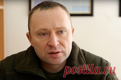 Двоих генералов ВСУ объявили в розыск после обстрелов ДНР и ЛНР. МВД России объявило в розыск двоих украинских генералов, устроивших обстрелы Донецкой и Луганской народных республик. Речь идет о генерал-майоре ВСУ Викторе Николюке и генерал-лейтенанте Михаиле Драпатом. Под их руководством украинские войска более 70 раз обстреляли населенные пункты в республиках.