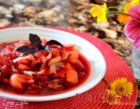 Борщ со стручковой фасолью. Ингредиенты: свинина, свекла, капуста белокочанная