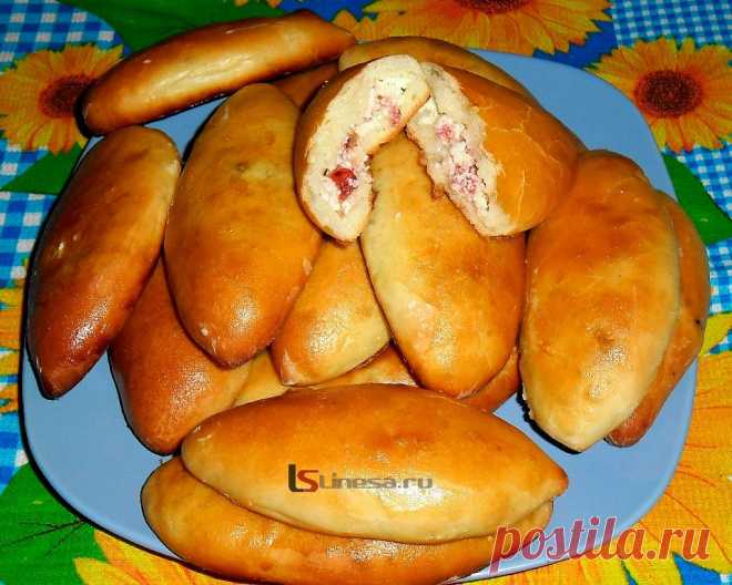 Пирожки печёные с творогом