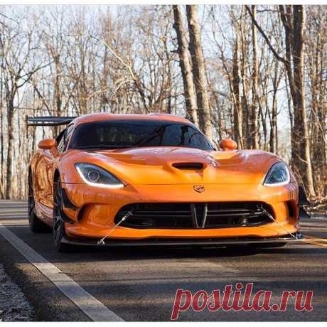 Dodge Viper ACR