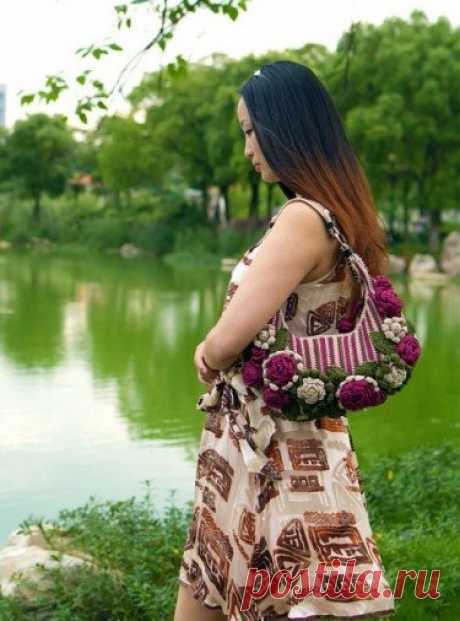 Крючком. Весенняя сумочка с цветами