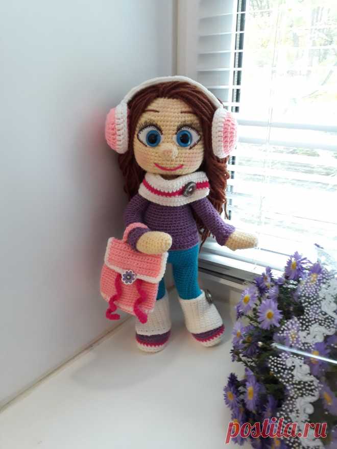 PDF Модница крючком. FREE crochet pattern; Аmigurumi doll patterns. Амигуруми схемы и описания на русском. Вязаные игрушки и поделки своими руками #amimore - большая кукла, каркасная куколка, девочка.