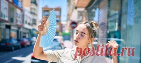 Мы несколько недель жили в условиях нестерпимого зноя, и есть вероятность, что он еще вернется. К тому же, в августе многие отправляются на юг. И это правильно: с точки зрения даосской медицины высокая температура воздуха оказывает лечебный эффект на наш организм. Давайте разберемся, как можно использовать жару на благо здоровья. #красотаиздоровье #секретыздоровья #велнес #рецептыздоровья