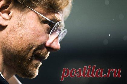 Карпин прокомментировал победу над сборной Камеруна. Главный тренер сборной России по футболу Валерий Карпин прокомментировал победу над командой Камеруна. «Создали достаточно много моментов. Было бы еще лучше, если бы не было столько потерь», — заявил Карпин. Ранее 12 октября Россия обыграла Камерун со счетом 1:0 в товарищеском матче.