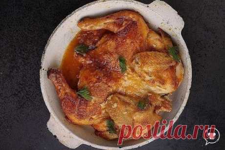 Чкмерули
ТАКОГО ВЫ ЕЩЕ НЕ ПРОБОВАЛИ.👍
Очень вкусное блюдо грузинской кухни. Нам оно нравится даже больше, чем цыпленок табака. За счет соуса (и предварительного вымачивания) мясо получается очень сочным и нежным.
Ингредиенты:
- 1 небольшой цыпленок
- 2-3 зубчика чеснока
- 200 мл молока
- молотый перец
- вода и соль (для маринада)
- растительное масло
Приготовление:
1. Цыпленка положить в глубокую миску и залить рассолом (на 1 стакан воды, 1 ст. ложку соли) так, чтобы он был полностью покрыт