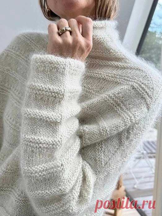 Свитер оверсайз Soft Loop.