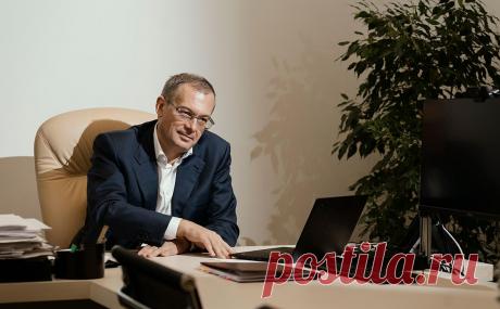 Глава АКРА оценил сроки возврата экономики к допандемийному уровню. Восстановление российской экономики до уровня до пандемии может занять более пяти лет, ожидает глава АКРА Михаил Сухов. По его словам, в целом это «нерадужная» картина, но позитивным фактором является хорошее состояние госфинансов