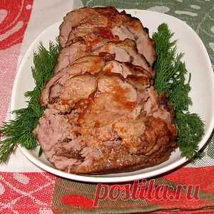 Рулет из говядины с начинкой из фарша и сыра под томатным соусом. Рецепт c фото, мы подскажем, как приготовить!