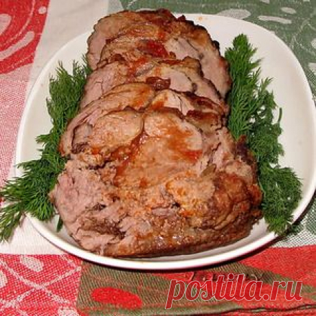 Рулет из говядины с начинкой из фарша и сыра под томатным соусом. Рецепт c фото, мы подскажем, как приготовить!