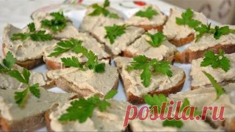 Форшмак из сельди. В 100 г - 230 ккал.
Эта закуска подойдет для праздничного и повседневного меню.
Ингредиенты:
сельдь соленая - 350 г
яйца куриные - 2 штуки
масло сливочное - 70 г
лук - 40-50 г
маринад для лука:
вода - 50 мл
сахар - 1 чайная ложка
уксус натуральный 6 % -
1 столовая ложка