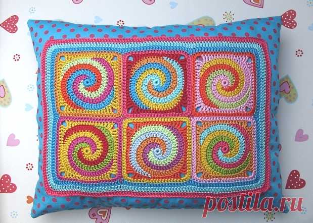 Granny Square Twister spiral - crochet pattern, photo-tutorial