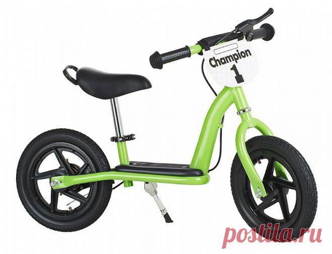 Беговел детский Small Rider Champion Deluxe
Это одни из самых удобных беговелов на сегодняшний день по супер-цене!
Беговел детский Small Rider Champion Deluxe имеет полный набор опций по супер-цене!
- надувные колеса
- площадка для ног как у самоката
- ручной тормоз
- складная подножка
- ручка для переноски
- табличка "Champion" спереди куда можно вписать имя Ваше ребенка