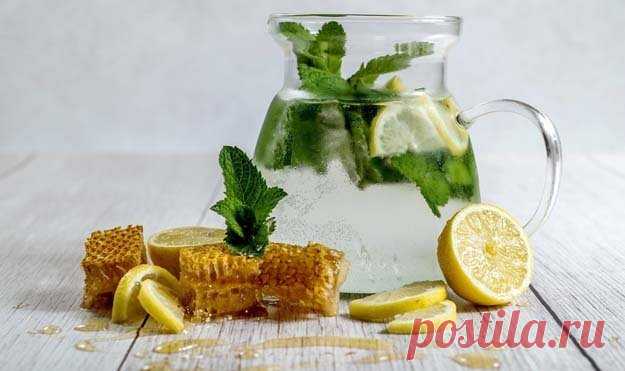 Потребление жидкости и вес. Как научиться #пить?

Но как связаны #потребление_жидкости и #вес?