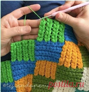 ​Вязаный плед крючком: уют своими руками Вязаный плед крючком: уют своими руками
Хотите добавить тепла и уюта в свой дом? Плед, связанный крючком, &mdash; это прекрасный способ сделать это!  Он может стать стильным акцентом в интерьере или идеальным подарком для близких. А главное, это не так сложно, как может показаться на...