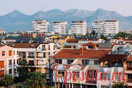 Россиянам раскрыли способы избежать обмана при покупке жилья в Турции. Россиянам не стоит верить объявлениям, где предлагают готовые объекты в Турции за 50 тысяч евро с возможностью получить вид на жительство (ВНЖ). Способы избежать обмана при выборе недвижимости в популярной курортной стране раскрыла «Ленте.ру» руководитель проектов инвестиционной компании Garnet Екатерина Позднякова.