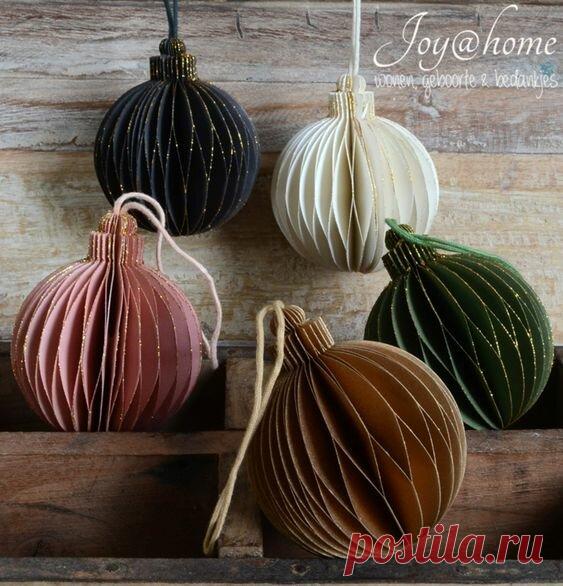 5 вариантов елочных игрушек и гирлянд из бумаги. Для взрослых и детей | Мои 