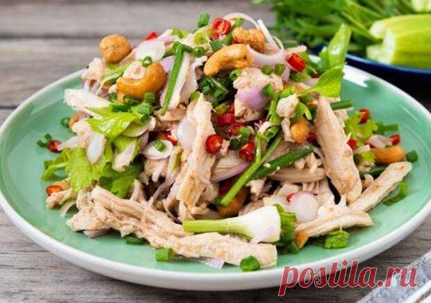 Простые салаты с курицей на каждый день: 10 быстрых рецептов - Будет вкусно - 7 марта - 43485555555 - Медиаплатформа МирТесен У каждого кулинара должно быть несколько козырей в рукаве. И лучше, если это будут не только сложные и удивительные блюда, но и простые закуски на скорую руку. Например, быстрые салаты из курицы. Такое угощение выручит, когда нужно срочно подкрепиться и бежать дальше по делам или когда сил на - 7 марта - 43485555555 - Медиаплатформа МирТесен