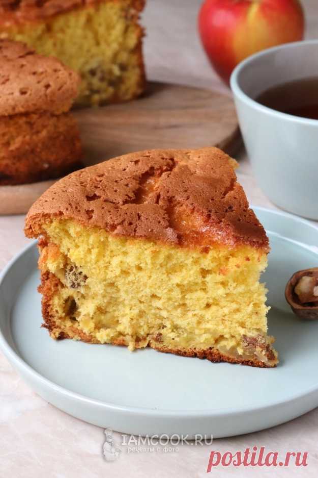 Шарлотка с яблоками и орехами — рецепт с фото пошагово