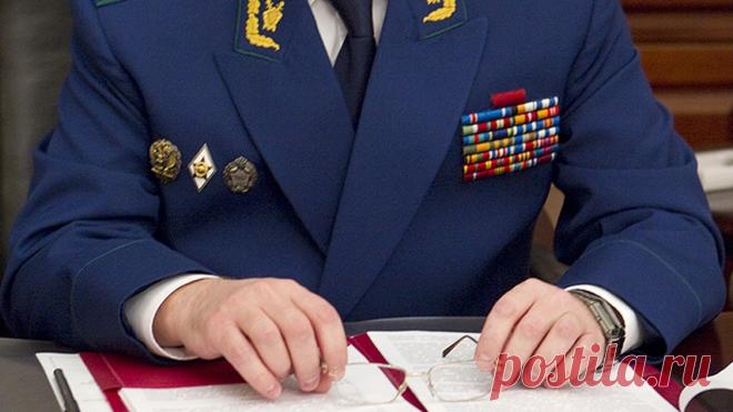 Прокуратура Москвы отмечает случаи мошенничеств при поддержке государством инвалидов 
Прокуратура Москвы отмечает случаи мошенничеств при оказании государством помощи инвалидам. Как сообщил на расширенной коллегии прокурор Москвы Владимир Чуриков, выявленные в ходе проверок прокуратур…