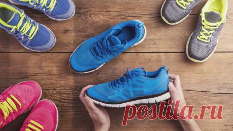 Ортопед рассказал, в какой обуви не стоит заниматься ходьбой. Во время неправильной спортивной ходьбы можно повредить голеностопный сустав и стопу. Об этом &quot;Газете.Ru&quot; рассказал травматолог-ортопед Антон Третьяков. &quot;Во время ходьбы можно получить травмы. Как правило, это травмы, ...