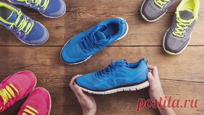 Ортопед рассказал, в какой обуви не стоит заниматься ходьбой. Во время неправильной спортивной ходьбы можно повредить голеностопный сустав и стопу. Об этом "Газете.Ru" рассказал травматолог-ортопед Антон Третьяков. "Во время ходьбы можно получить травмы. Как правило, это травмы, ...