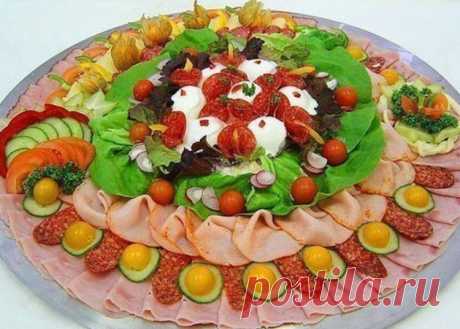 Идеи оформления мясной нарезки - Простые рецепты Овкусе.ру