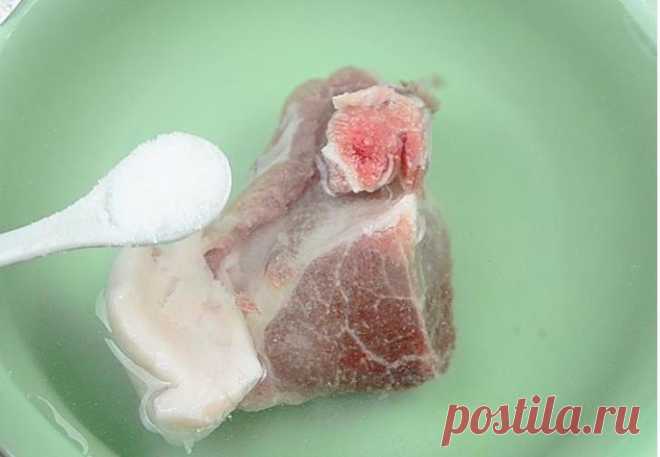 Для разморозки мяса использую 2 ингредиента. Через 5 минут как свежее