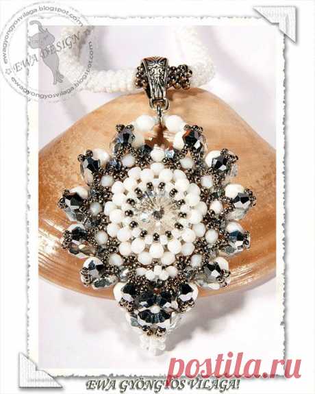 Harmata beaded pendant PDF pattern by Ewagyongyosvilaga on Etsy