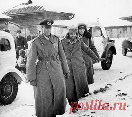 В сердце сталинградского котла / Назад в СССР / Back in USSR