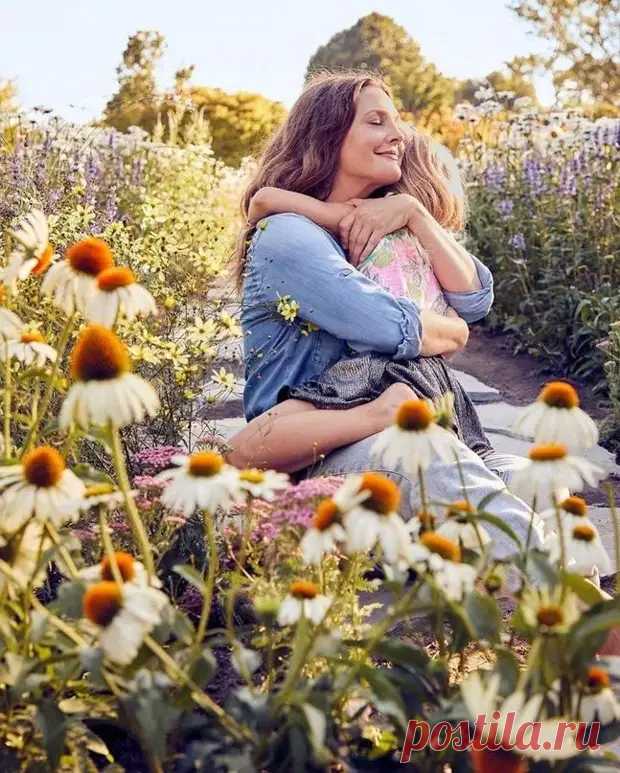 Фотосессия Дрю Бэрримор с дочурками для журнала Domino Kids