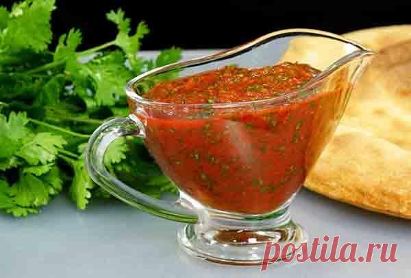 Грузинский соус Сацебели на зиму - рецепт на vse-o-ede-online.ru Рецепт из помидор на зиму. Грузинский соус Сацебели - это традиционный грузинский соус, который обычно приготавливают на зиму, чтобы использовать его в течение всего года.