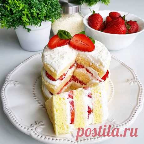 ​Клубничный мини-тортик за 10 минут Ингредиенты:Мука рисовая &mdash; 40 гЯйцо &mdash; 1 шт.&nbsp;Мягкий творог 5% &mdash; 50 г&nbsp;Ванилин &mdash; 1 щепотка&nbsp;Соль&nbsp;&mdash; 1 щепотка&nbsp;Подсластитель &mdash; по вкусу&nbsp;Разрыхлитель &mdash; 0,5 ч. л.Для крема:Мягкий творог &mdash; 200 г&nbsp;Ванилин &mdash; 1...