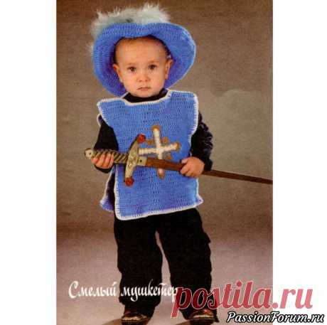 Новогодний костюм &quot;Мушкетер&quot; крючком. МК - запись пользователя Молодая бабуля (Светлана) в сообществе Новый год в категории новогодние подарки,поделки и костюмы Костюм мушкетера придаст оригинальный и неповторимый вид мальчишке на Новогоднем карнавале в детском саду или дома.   Возраст: 1 - 2 года.